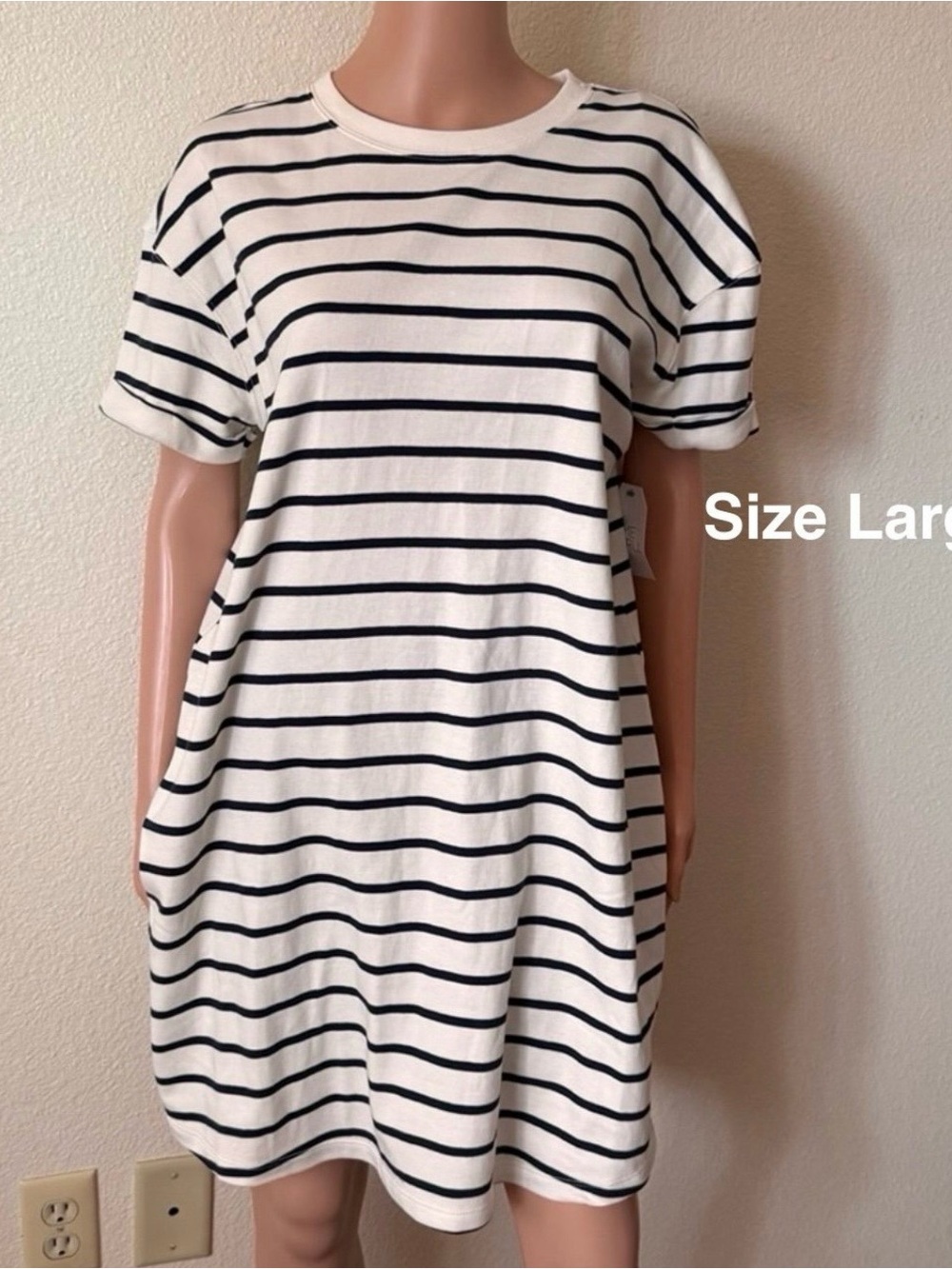 Time and Tru Women's Cotton T-Shirt Dress with Short Sleeves, Large - Picture 1 of 6
